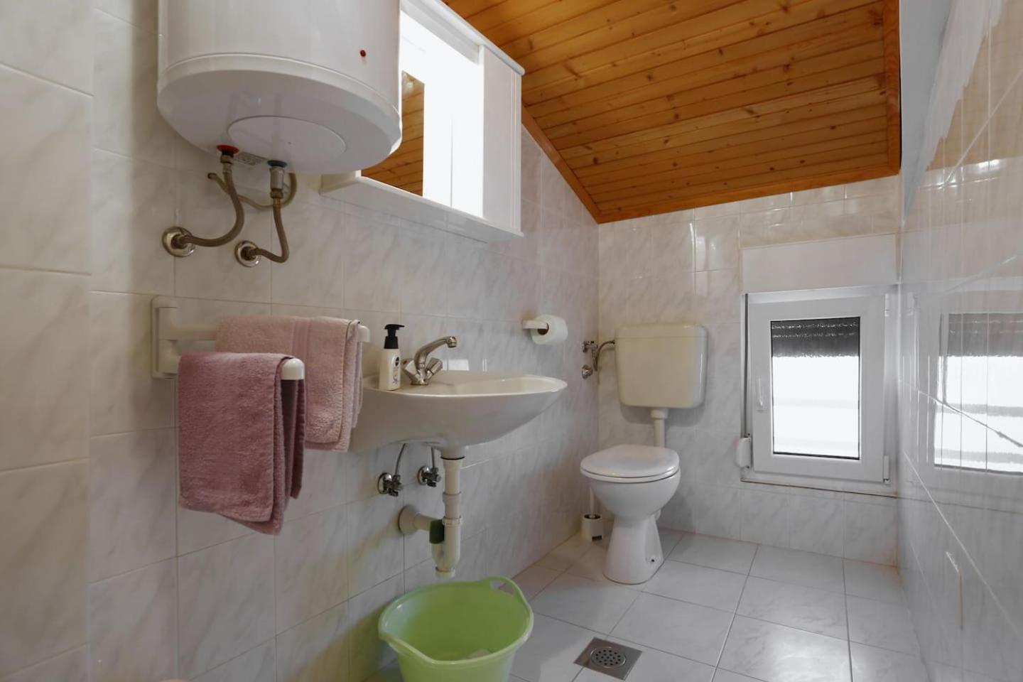 Little Heaven On Earth - Apartmani Martina Vlasici Exterior photo
