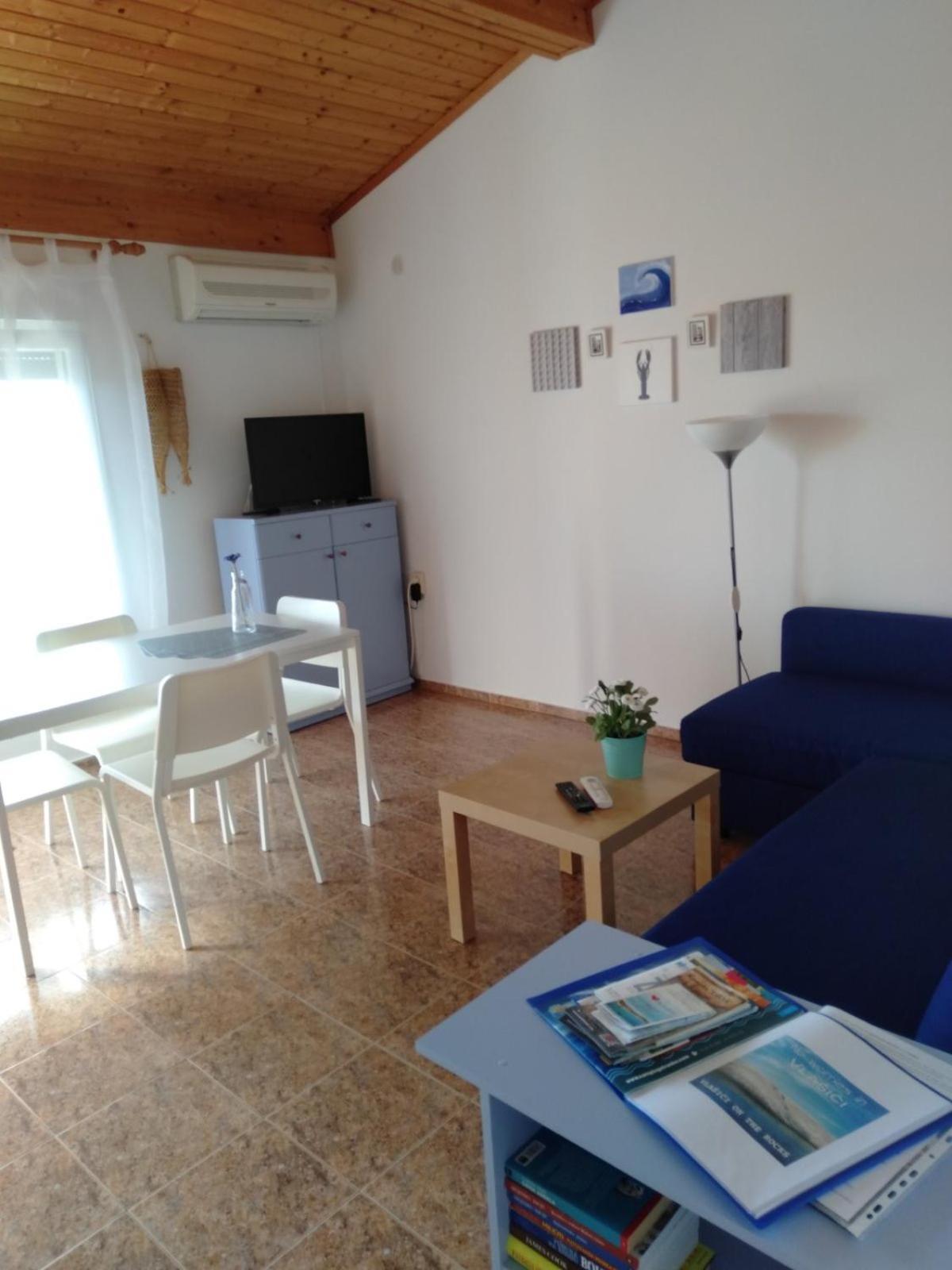 Little Heaven On Earth - Apartmani Martina Vlasici Exterior photo